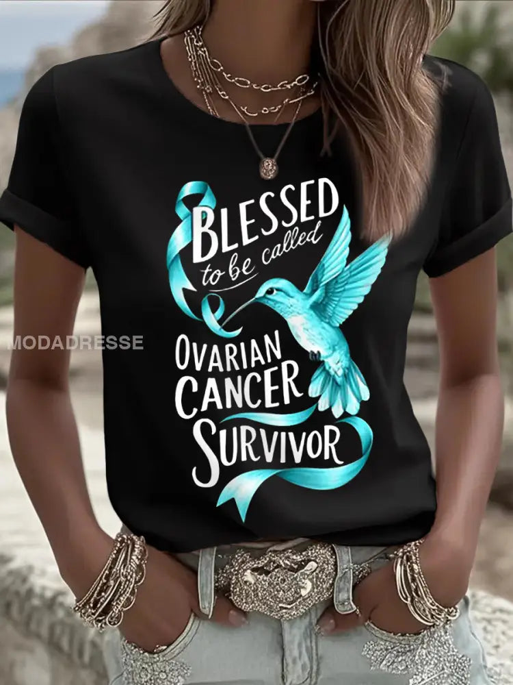 Kvinnors välsignade att kallas äggstockscancer Survivor Tee svart / S