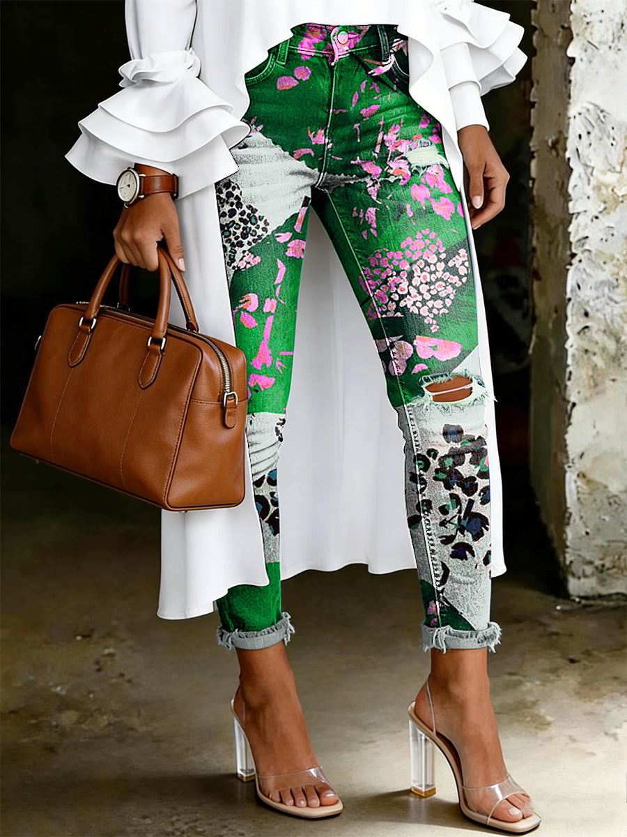 Damsjeans med artistisk blommönster