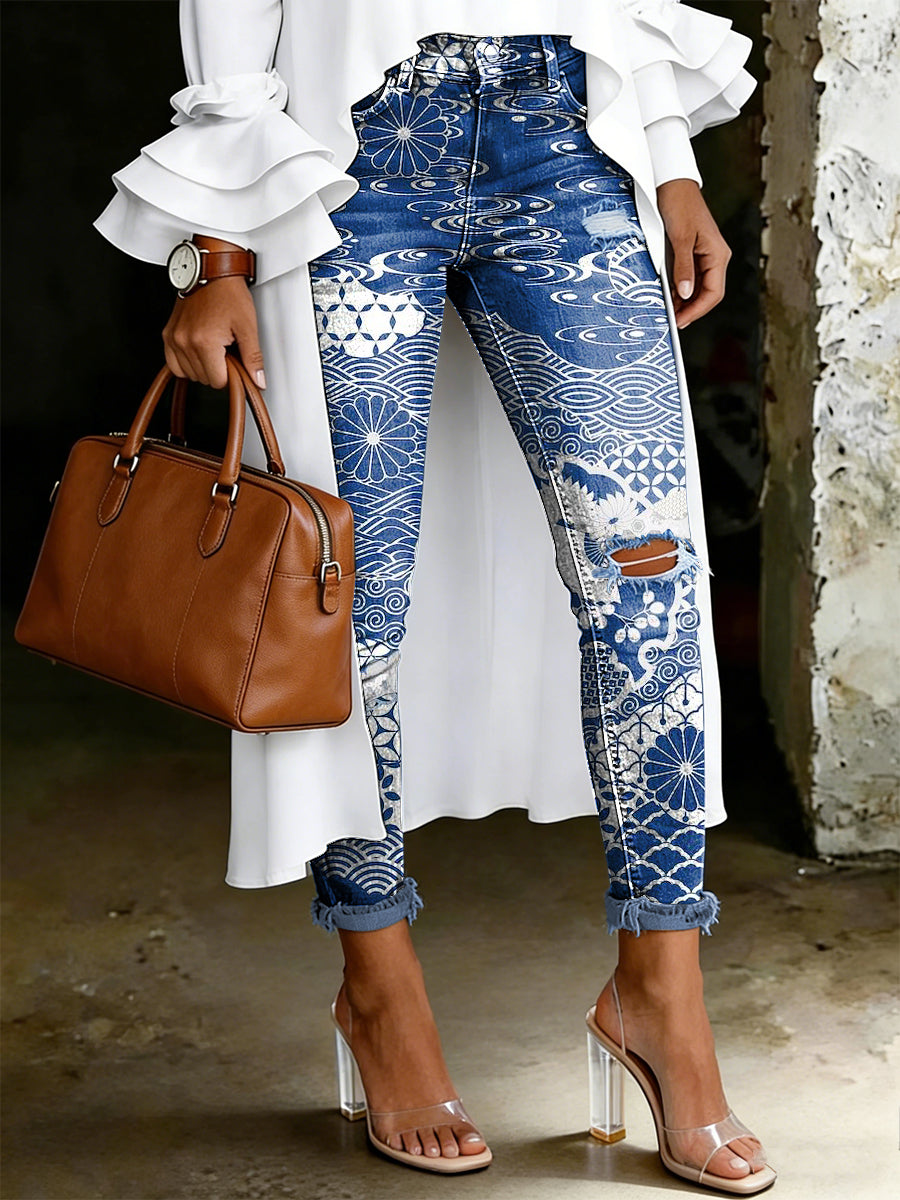 Damsjeans med artistisk blommönster