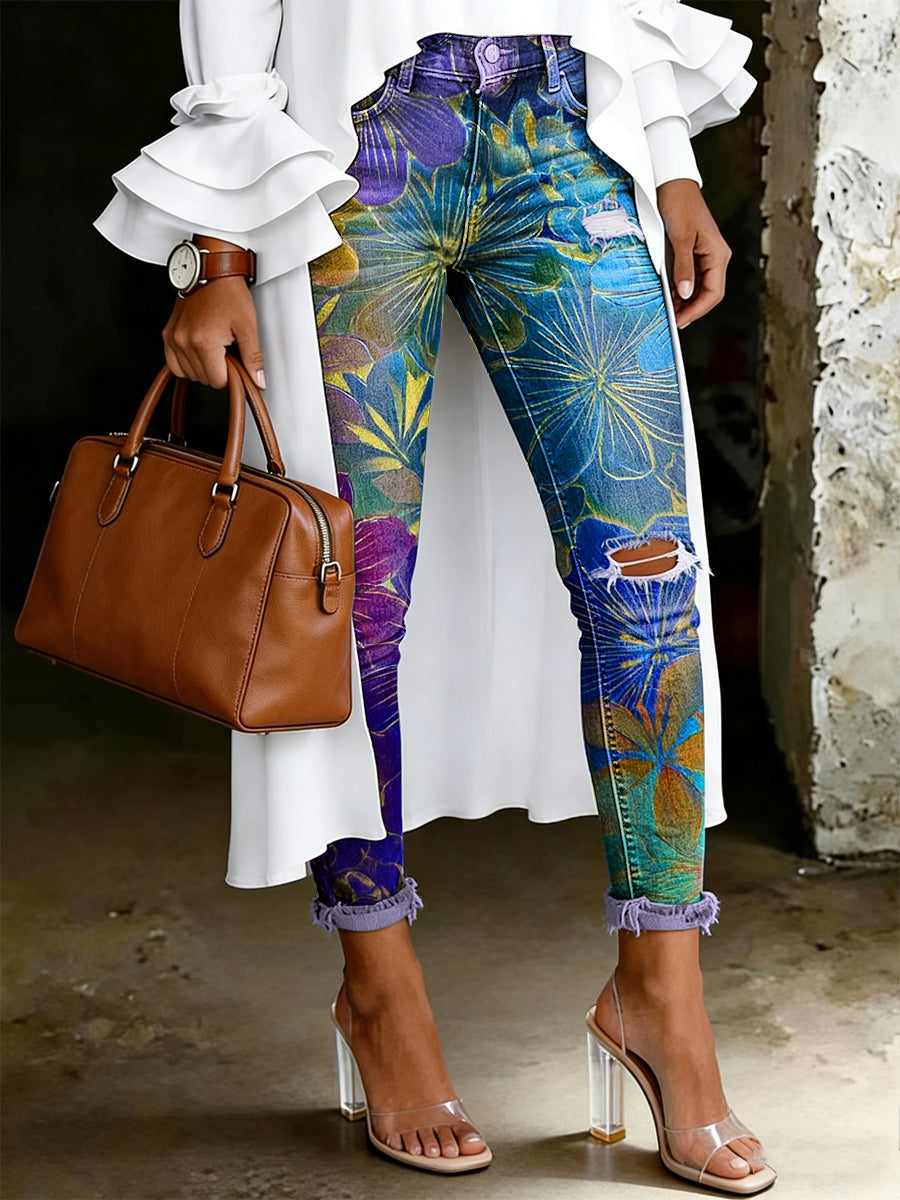 Damsjeans med artistisk blommönster