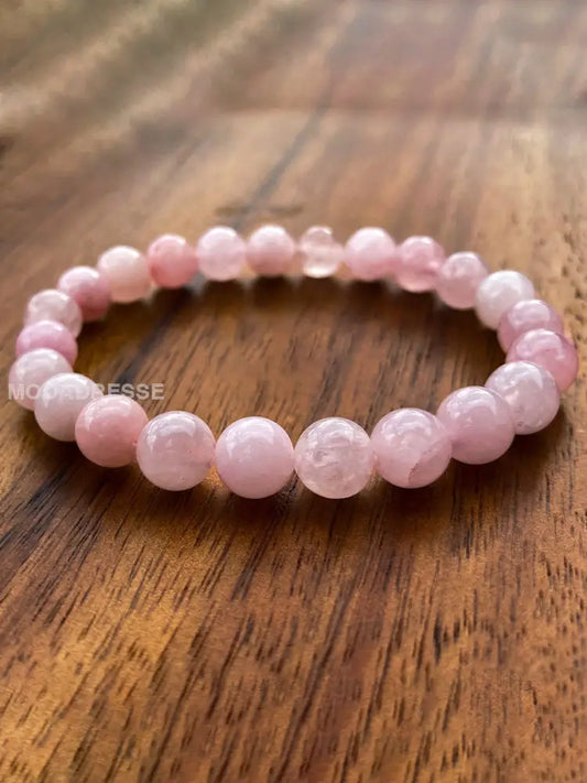 Bröstcancer medvetenhet Inspirerade rosa pärla armband som bild / ONE