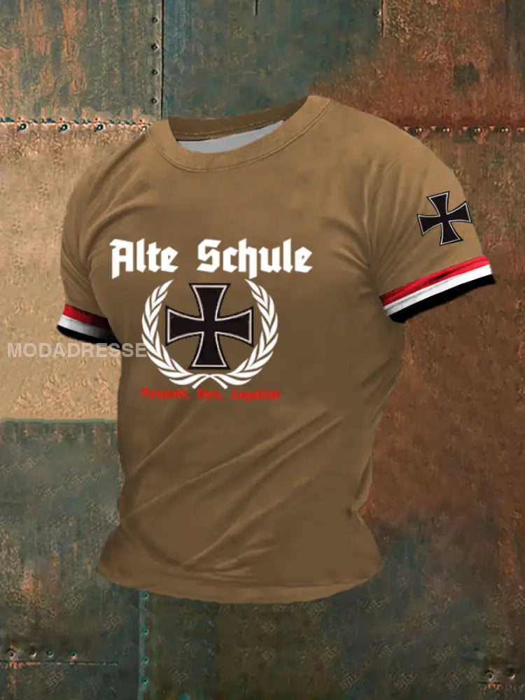 Herrens Alte Schule tryckt kort ärm T-shirt brun / S