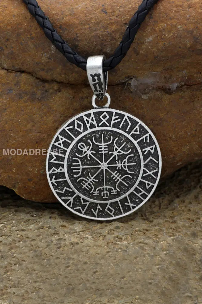 Kompass hängande halsbande silver.