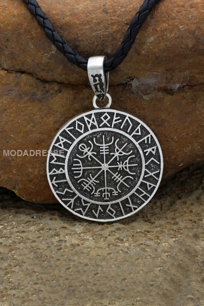 Kompass hängande halsbande silver.