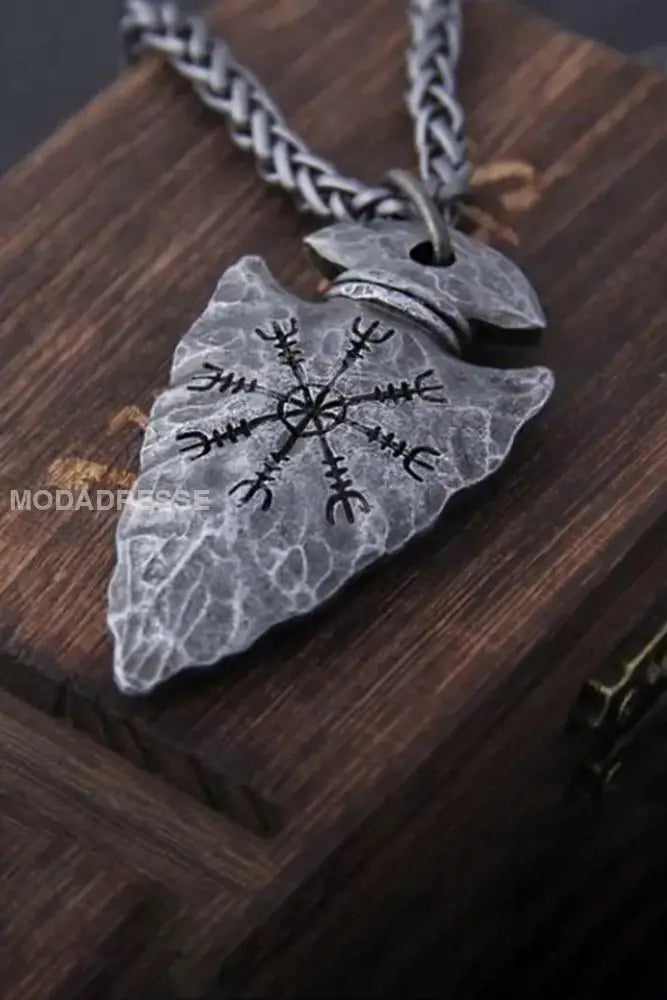 Kompass Hjälm Pendant Halsbande