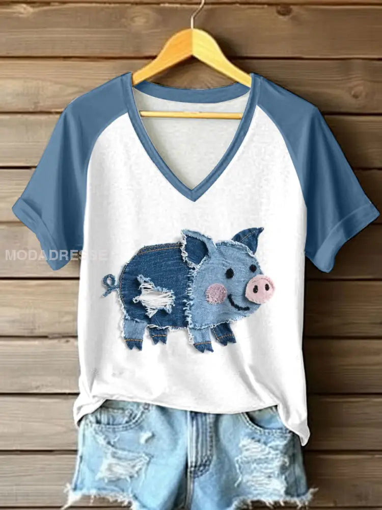 Kvinnas söta gris lappverkning konst V-hals T-shirt som bild / S