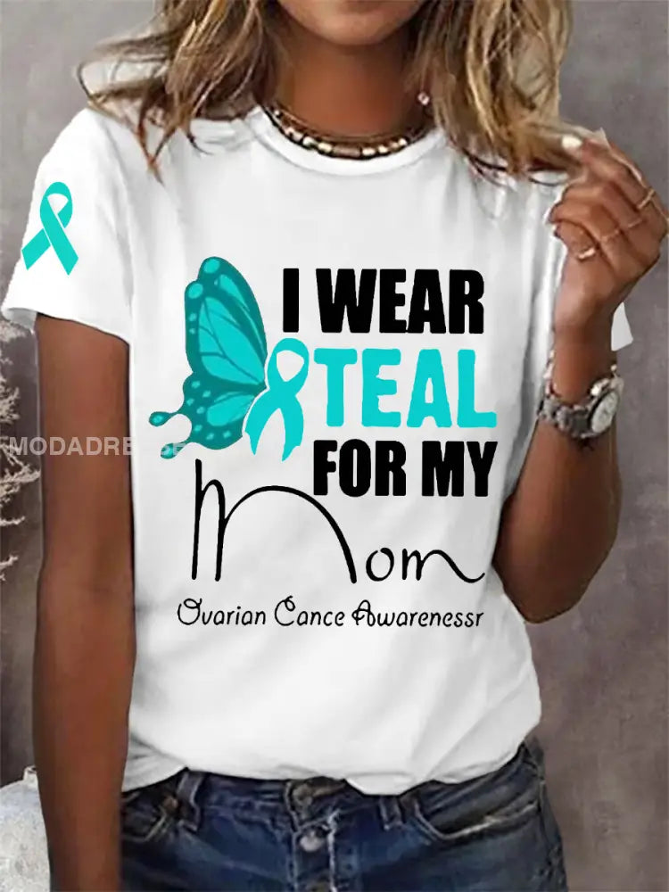 Kvinnor jag bär teal med min mamma äggstockscancer medvetenhet Tee vitt / S