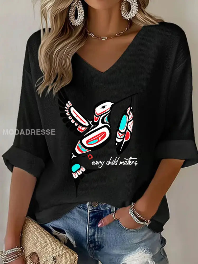 Kvinnor varje barn betyder T-shirts svart / S