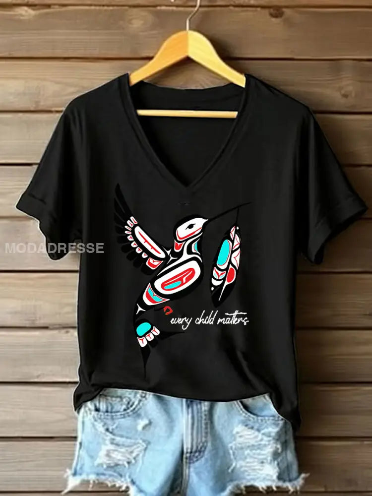 Kvinnor varje barn betyder T-shirts svart / S