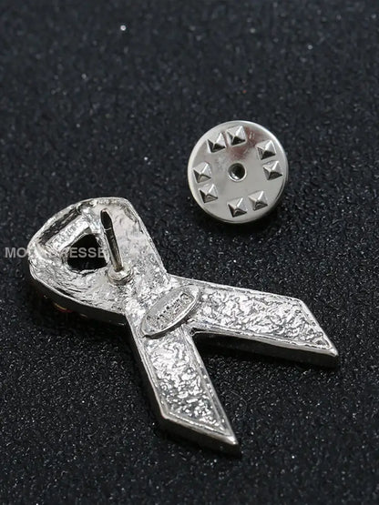 Kvinnors bröstcancer rosa broscha runk / ONE