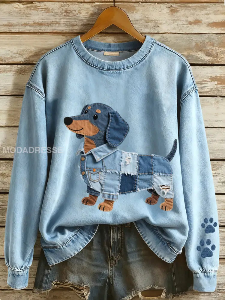 Kvinnors Denim Patchwork konst Dachhund Hung mönster Sweatshirt blå / S