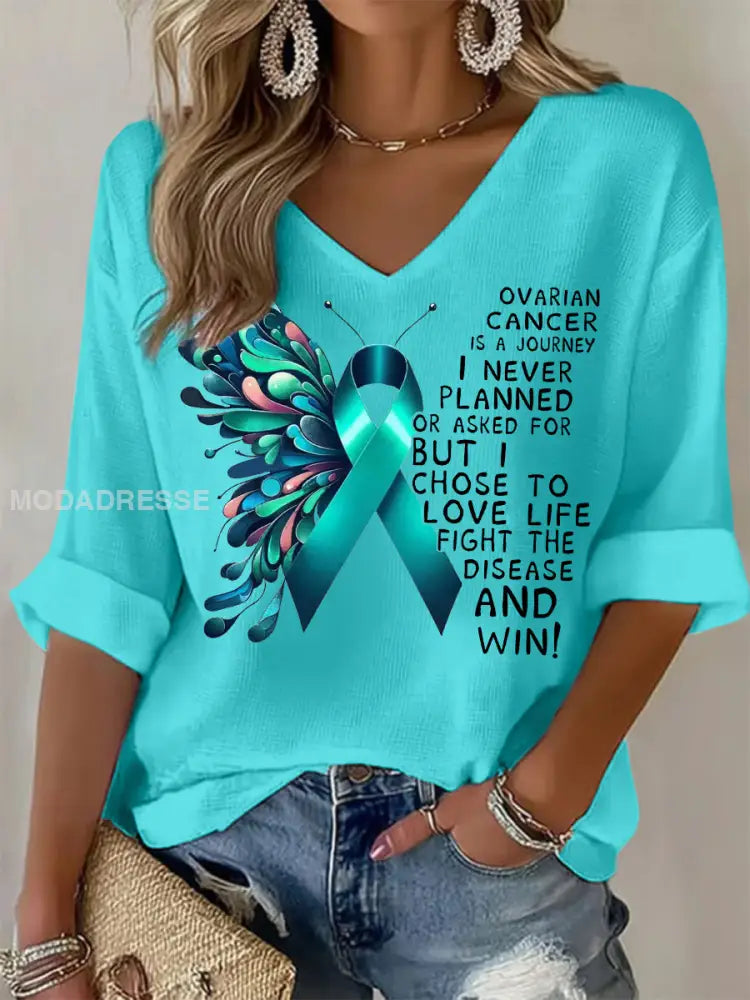 Kvinnors fjäril Teal Ribbon Print Ovarian Cancer Medvetenhet Långärm Topp blå grön / S