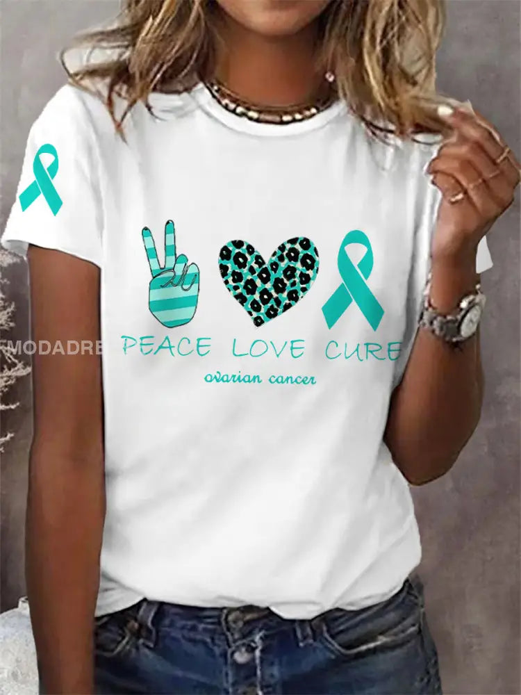 Kvinnors fred kärlek Kura Teal Ribbon Ovarian Cancer medvetenhet Support Tee vitt / S