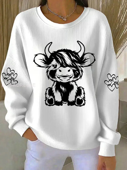 Kvinnors högland ko Print Casual Sweatshirt vit / S