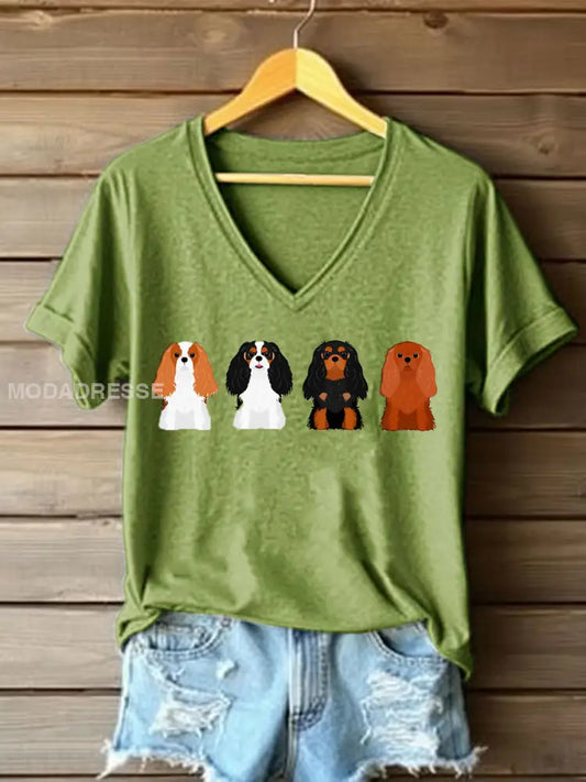 Kvinnors kavaljerhund Print V-Hack T-shirt grön / S