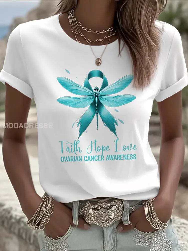 Kvinnors tro Hopp Love Teal Ribbon Dragonly Print Ovarian Cancer Medvetenhet Tee vit / S
