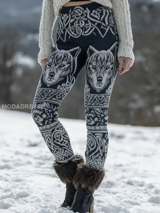 Kvinnors vikingarg svart och vitt / S