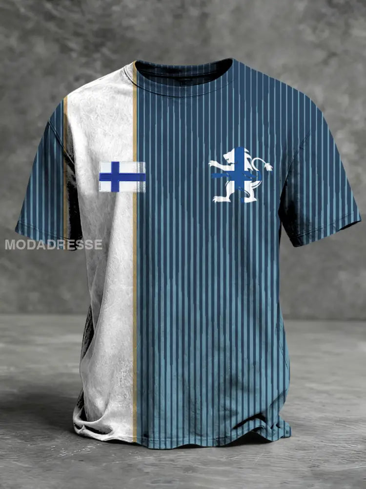 Mäns snygga tvåtons finska flagg & lejonemblem T-shirt flerlog / S