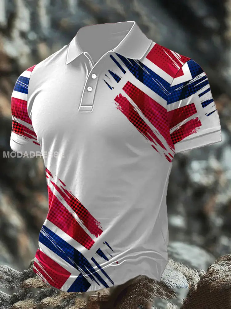 Norges flagg trykt på topp kvite / S