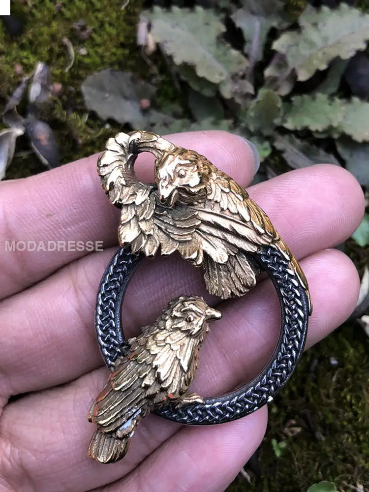 Rostfritt stål Double Crow Hollow Circle Pendant Double Sided halsbande
