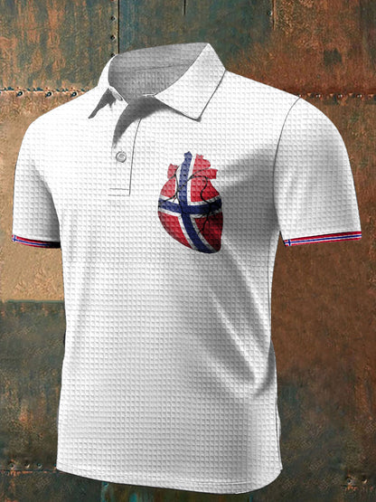 Norges flagg trykt på topp