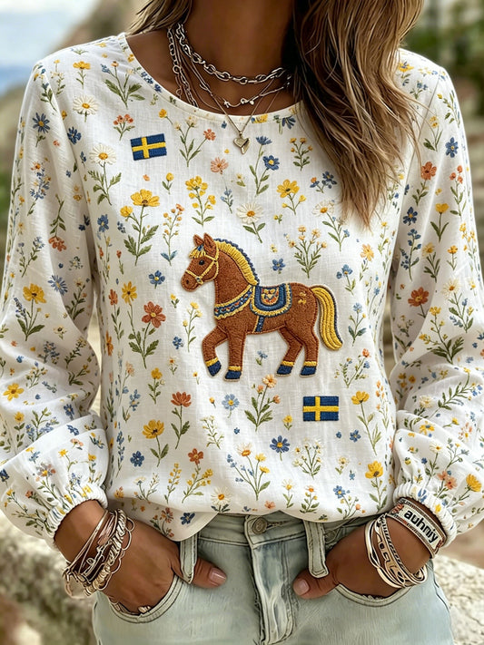 Dams retro svensk midsommarfolkstil blus i bomull-linne med blommönster