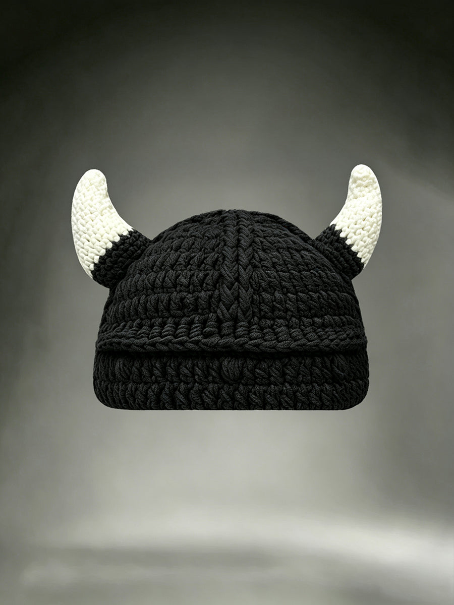 Unisex Vikingkriger-hornet hjelm-inspirert komfortabel heklet lue