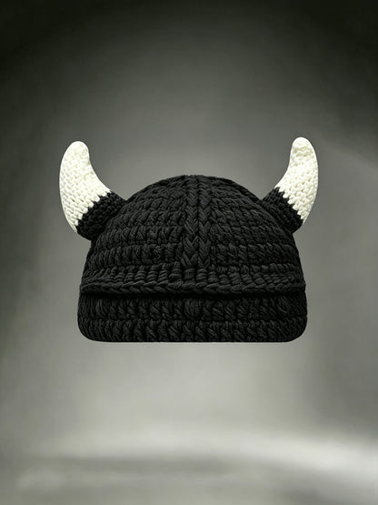 Unisex Vikingkriger-hornet hjelm-inspirert komfortabel heklet lue